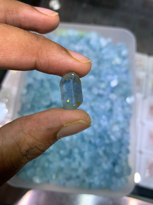 Natural Blue Aquamarine rough 1 pcs