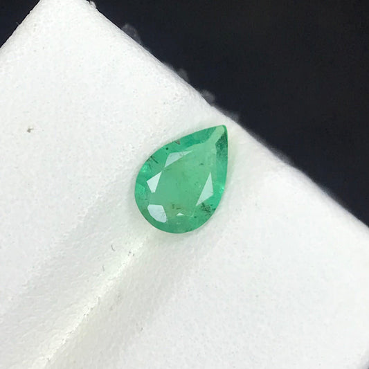 NATURAL EMERALD 0.751 CTS