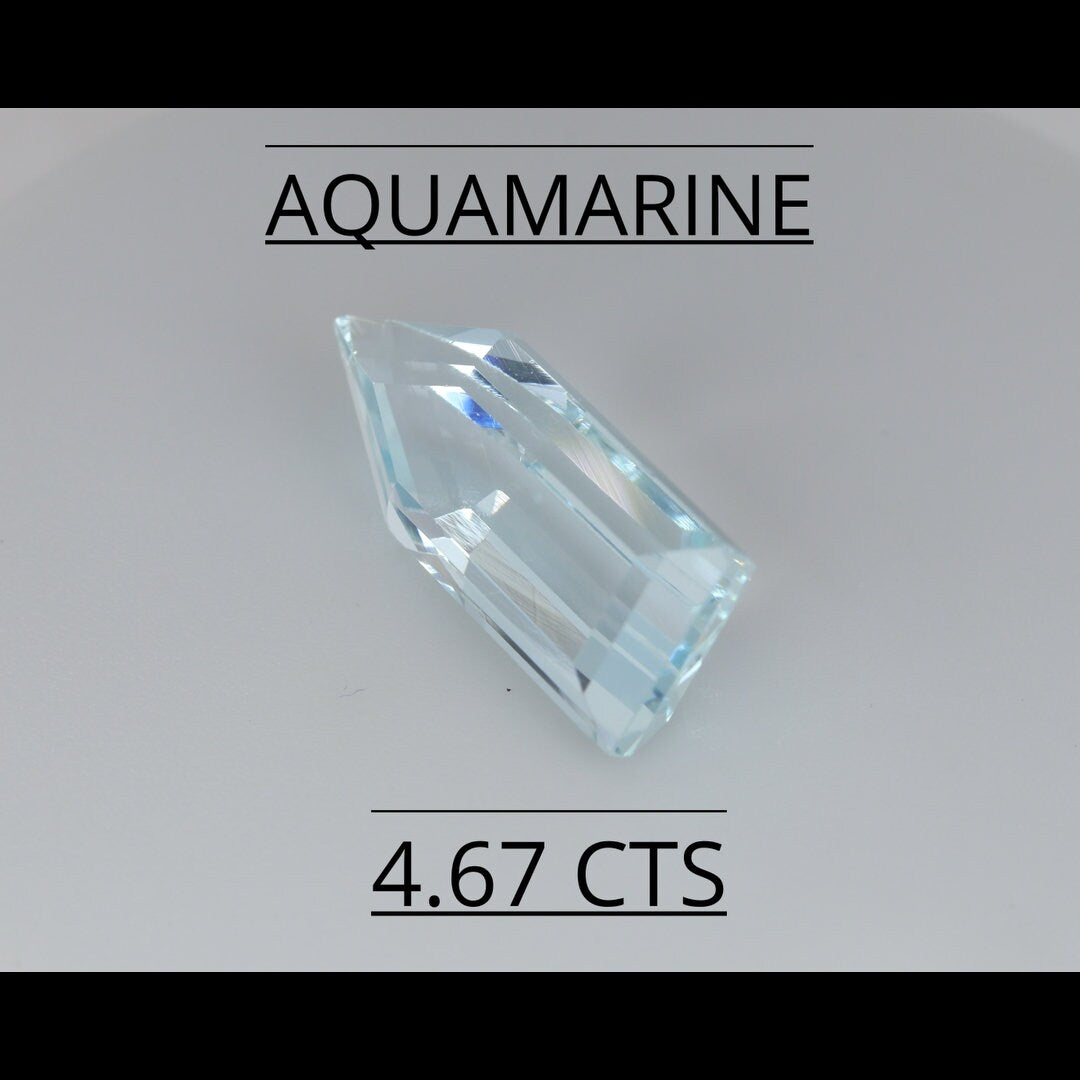 NATURAL AQUAMARINE 4.67 CTS