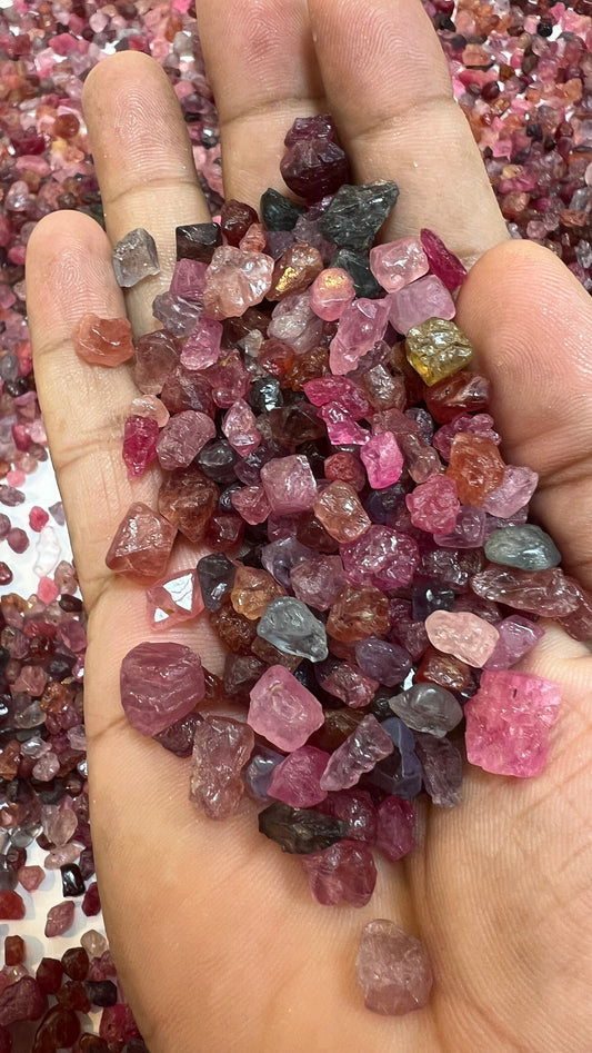 Natural Spinel Rough 1 piece